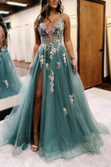 Green Backless A-Line V-Neck Tulle Long Prom Dresses with Appliques