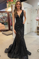 Glitters Black Plunge Neck Backless Trumpet Long Prom Dress