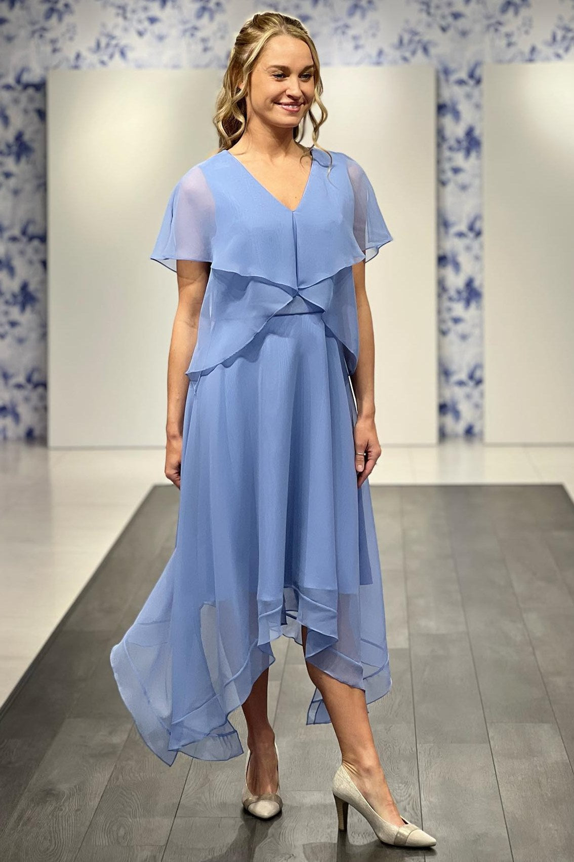 Periwinkle Chiffon V-Neck Ruffles A-Line Mother of the Bride Dress