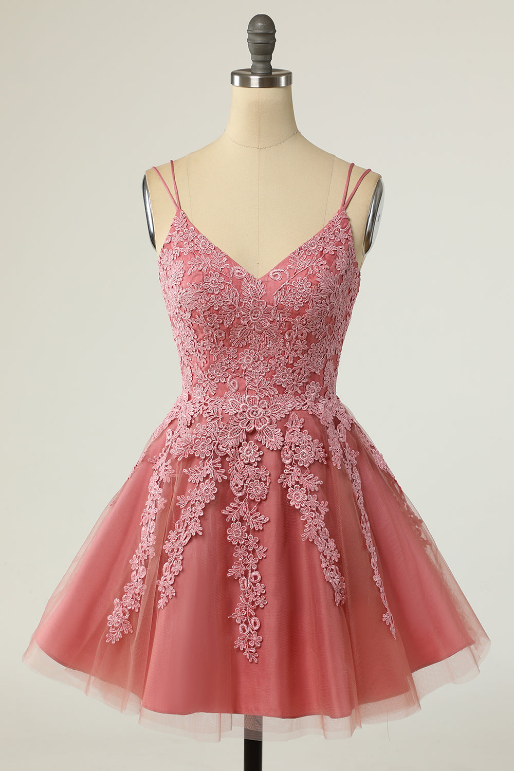 Dusky Red Tulle V-Neck Short Homecoming Dress with Appliques