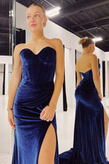 Royal Blue Velvet Sweetheart Mermaid Long Formal Dress with Slit