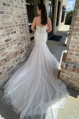 Ivory Trumpet V Neck Straps Appliques Tulle Long Wedding Dress