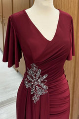 V-Neck Burgundy Rhinestone Applique  Mother's Gown with Short Sleeves