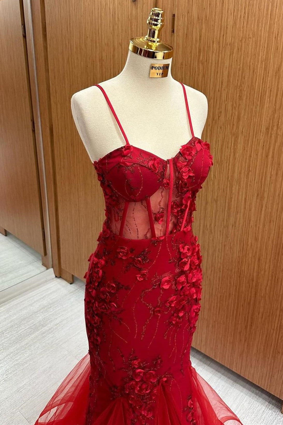Red 3D Floral Lace Sweetheart Trumpet Long Prom Dress