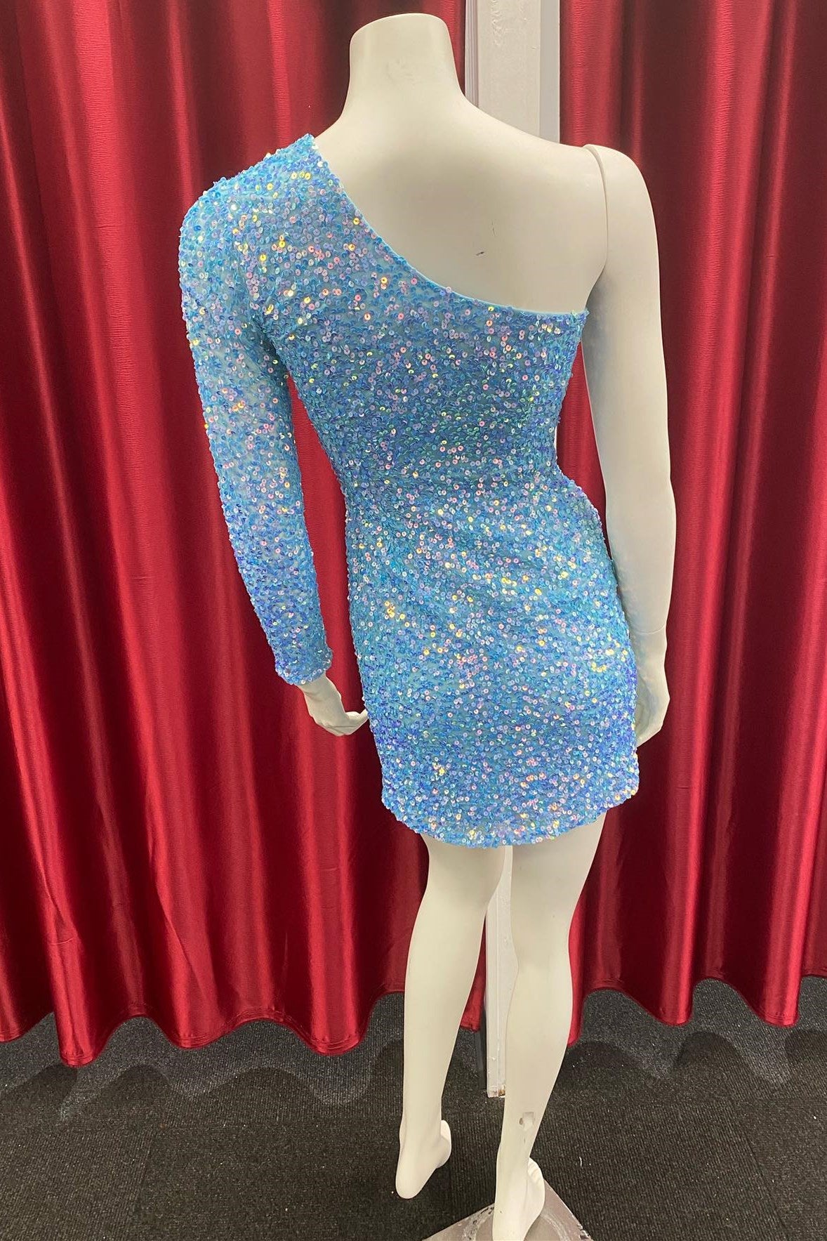 Blue Iridescent Sequin One-Sleeve Short Party Dress