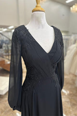 Black V-Neck Appliques A-Line Mother of the Bride Dress