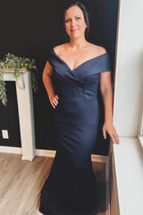 Elegant Navy Blue Off-the-Shoulder Trumpet Long Formal Dress