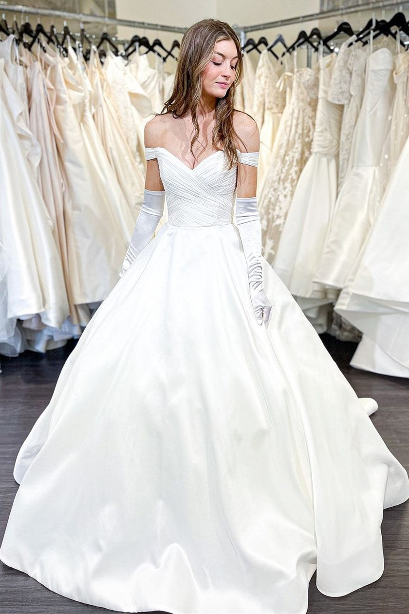 Vintage Off-the-Shoulder Bridal Ball Gown