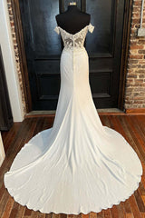 Off the Shoulder Sheath Applique Wedding Dress