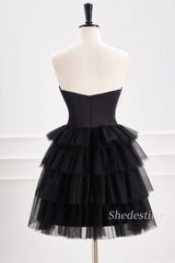 back of Black Strapless A-Line Tulle Homecoming Dress