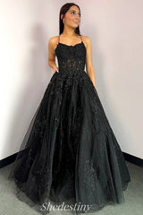 Applique A-Line Black Spaghetti Straps Tulle Prom Dress
