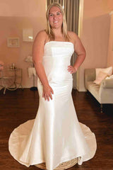 Plus Size Strapless Mermaid Satin Long Wedding Dress