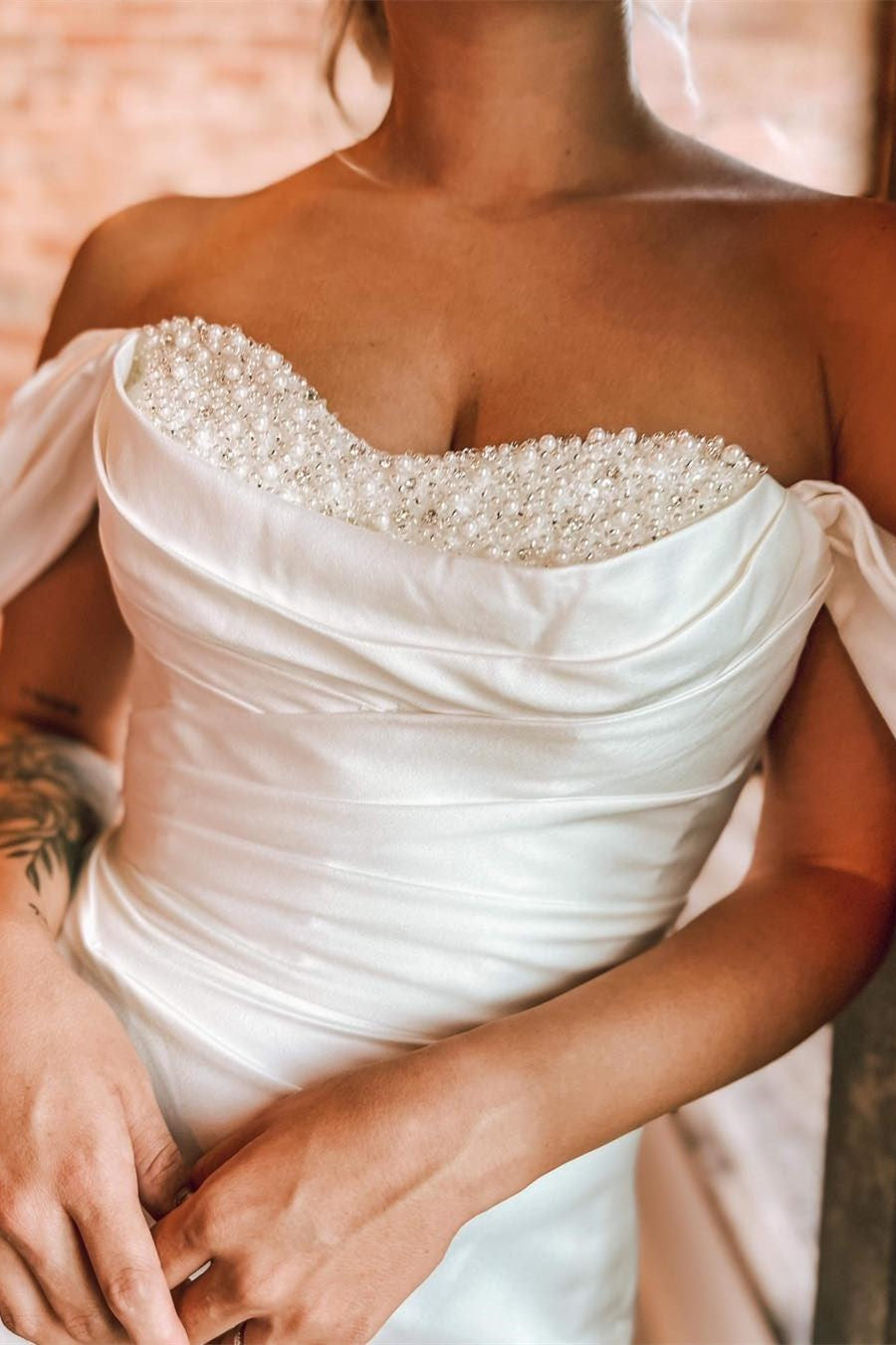 White Pearls Off-the-Shoulder Mermaid Long Wedding Dress