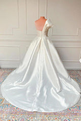 Minimalist Wedding Dress Elegant One-Shoulder Ruched Satin Bride Gown