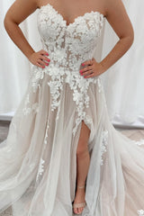 White Tulle Appliques Sweetheart A-Line Bridal Gown