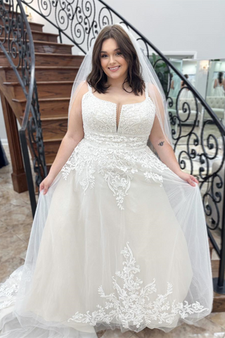 White Appliques Tulle A-line Long Wedding Dress