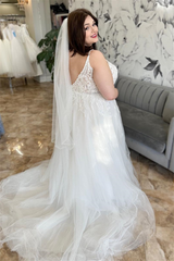 White Appliques Plung V Neck Straps A-line Tulle Long Wedding Dress