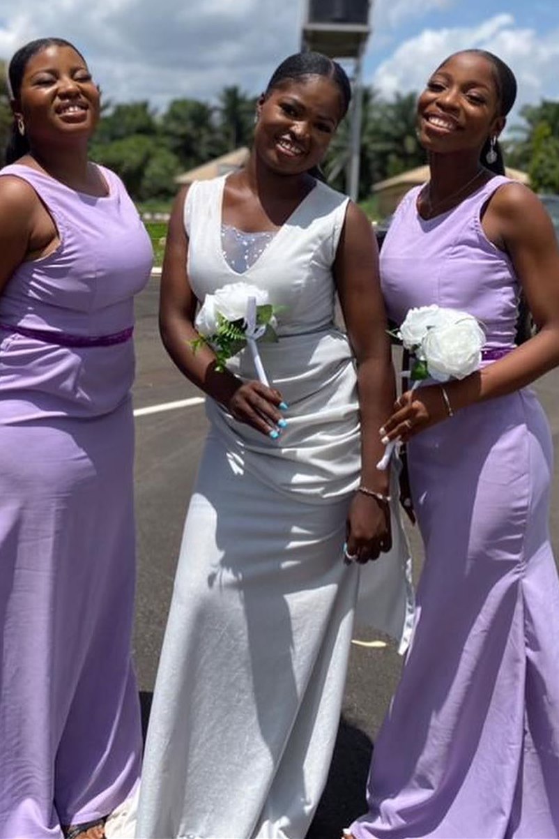 Lilac Round Neck Sleeveless Mermaid Long Bridesmaid Dress