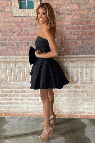 Black Strapless Bow A-Line Short Party Dress