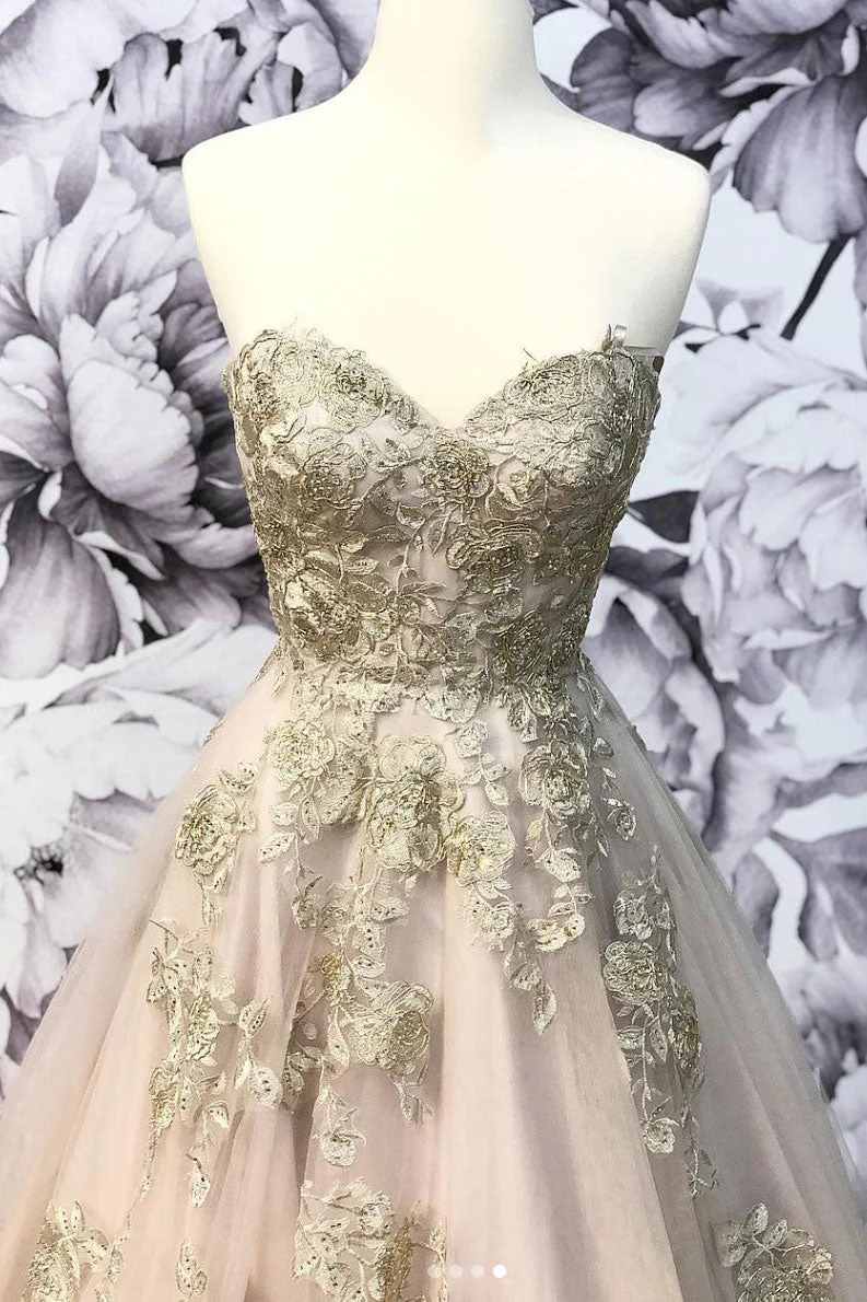 Champagne Applique A-Line Sweetheart Lace Prom Gown