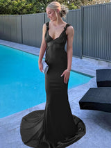 Burgundy Mermaid Straps Satin Pleated Long Prom Dress