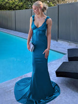 Burgundy Mermaid Straps Satin Pleated Long Prom Dress
