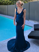 Burgundy Mermaid Straps Satin Pleated Long Prom Dress