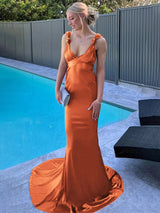 Burgundy Mermaid Straps Satin Pleated Long Prom Dress