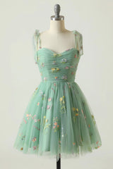 Floral Print Sweetheart Champagne Homecoming Dress