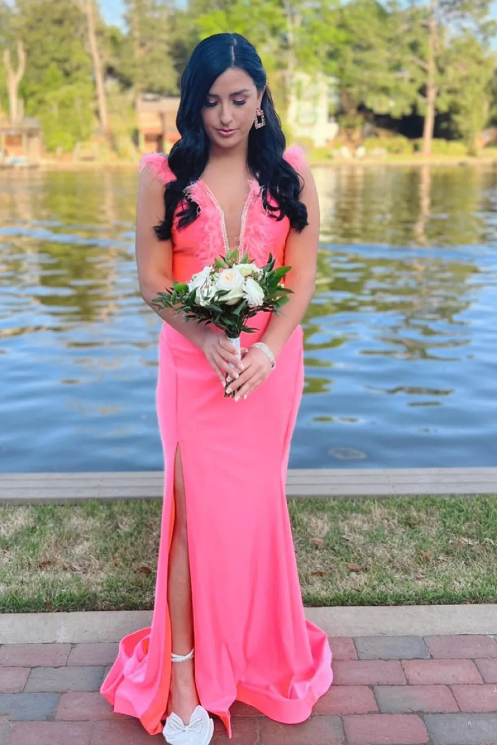 Mermaid Grey Deep V-Neck Beaded Prom Dress with Feathers