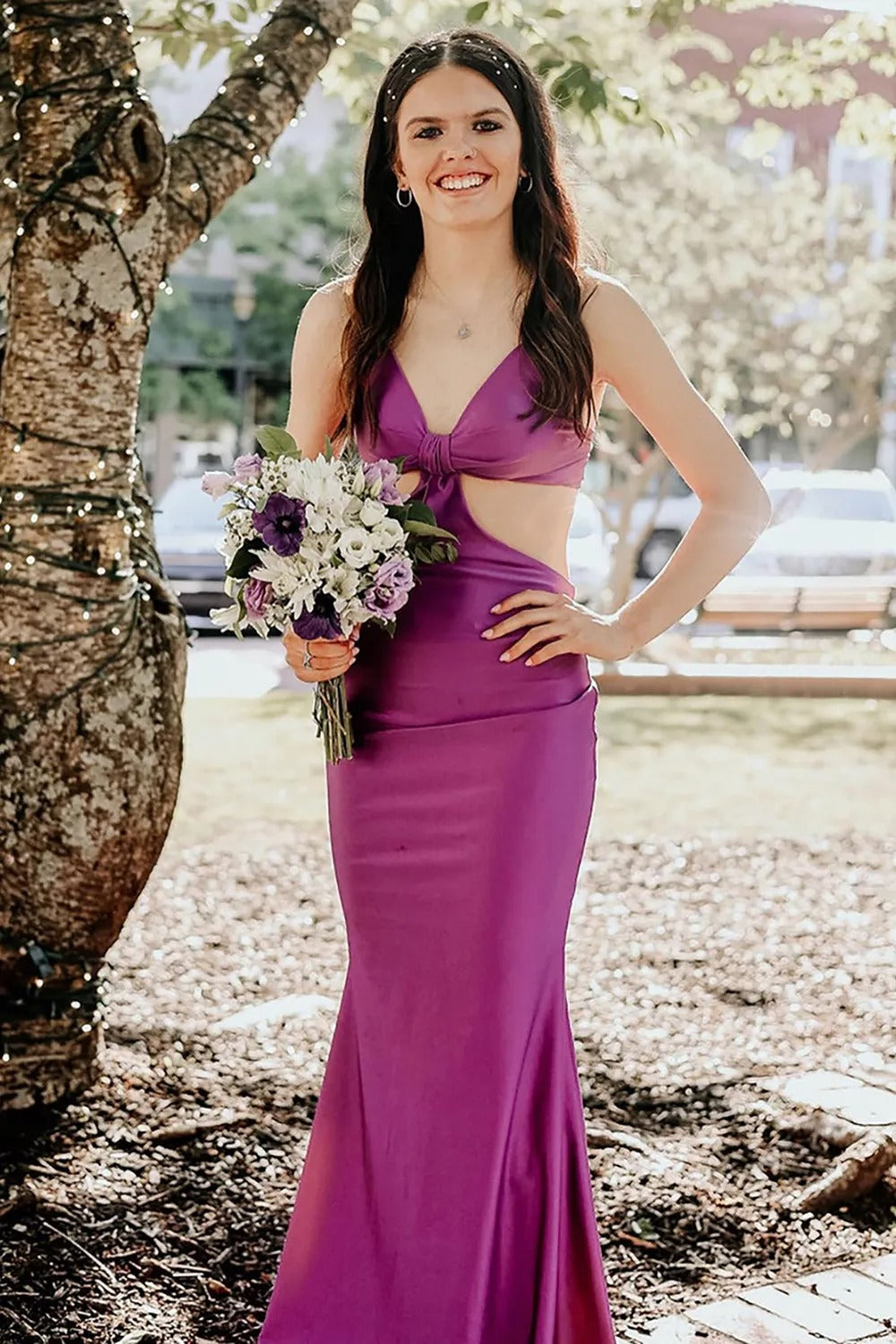 Elegant Red Mermaid Satin Spaghetti Straps Cut-out Long Prom Dress