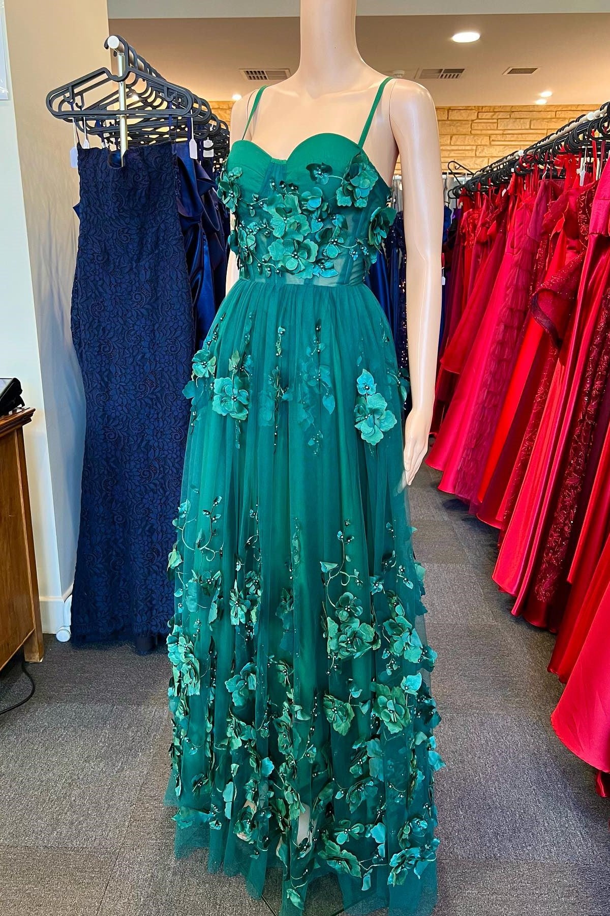 Emerald 3D Floral Lace Spaghetti Strap A-Line Long Prom Dress