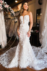 White Appliques Strapless Trumpet Long Wedding Dress