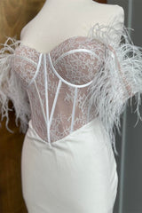 White Sweetheart Lace-Up Long Wedding Dress with Feathers