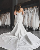 White Sweetheart Appliques Trumpet Long Wedding Dress