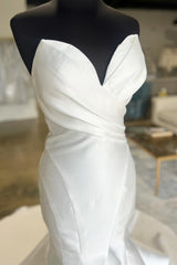 White Surplice Trumpet Long Wedding Gown