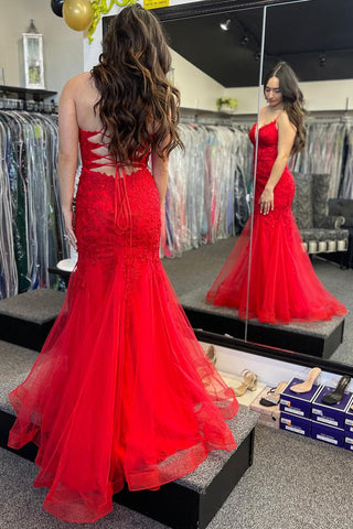 Red Appliques Plunge V Lace-Up Trumpet Long Gown