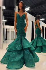 Emerald Appliques V-Neck Trumpet Long Gown