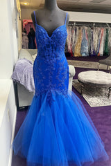 Blue Appliques V-Neck Cutout Back Trumpet Long Gown