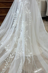 White Applique Spaghetti Strap A-Line Long Wedding Dress