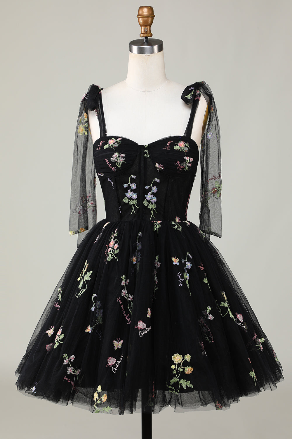 Floral Embroidery Sweetheart A-Line Short Party Dress in black