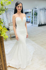 Mermaid White Strapless Wedding Dress with Detachable Sleeves