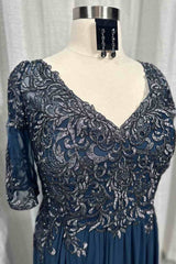 V-Neck Navy Blue Applique Sheath Mother of the Bride Dress 