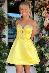 Keyhole Sweetheart A-Line Short Homecoming Dress