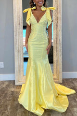 Yellow Rhinestone V-Neck Mermaid Long Prom Dress