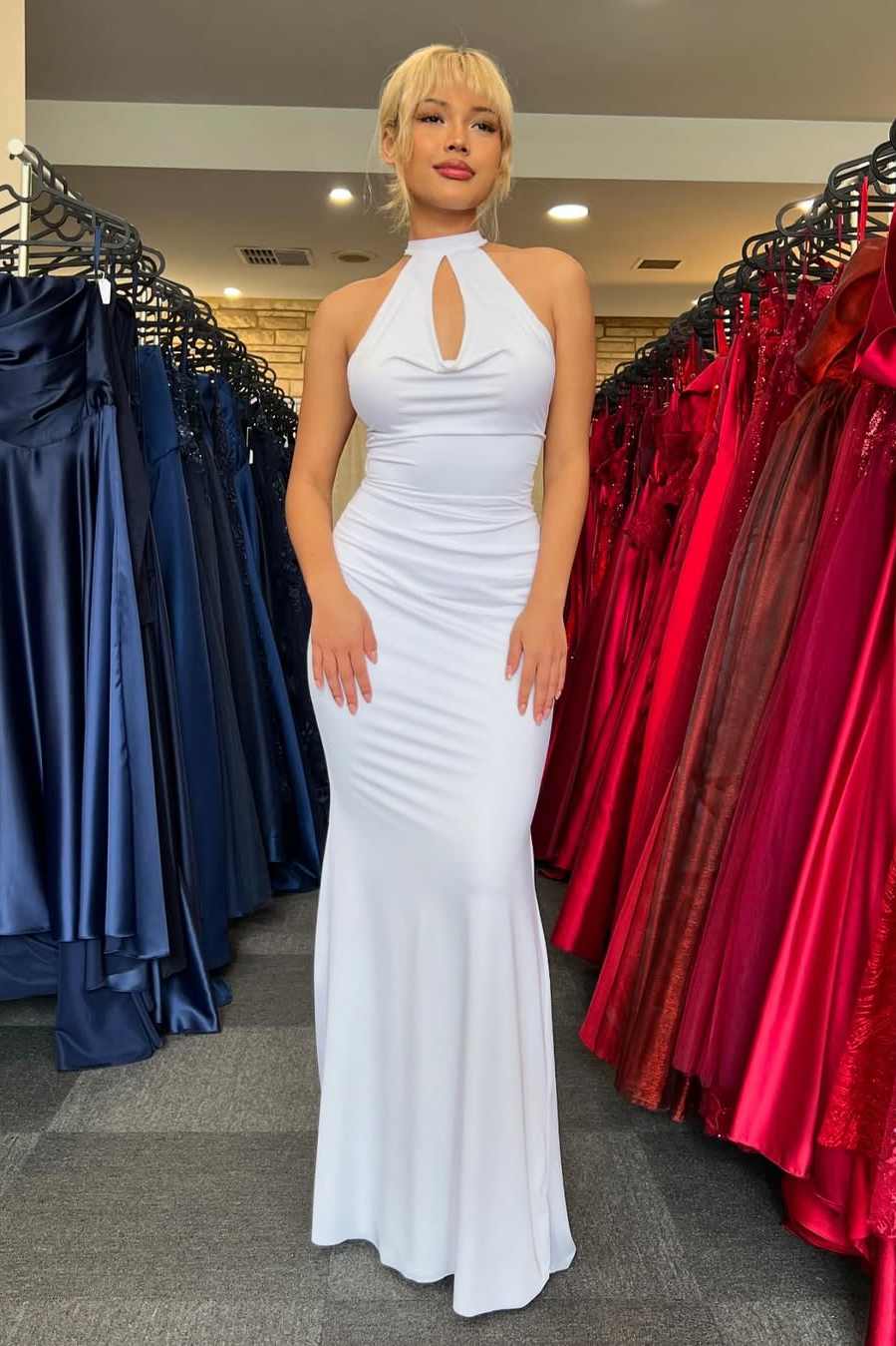 Simple Keyhole Ivory Sleeveless Mermaid Lace-up Prom Dress