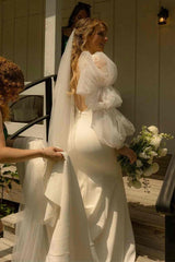 White Gorgeous Spaghetti Straps Mermaid Long Wedding Dress with Sleeves Tulle