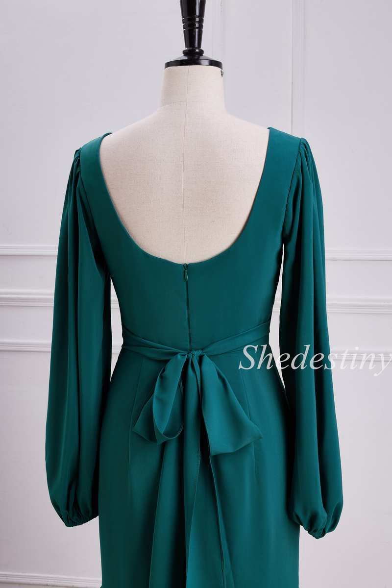 V-Neck Trumpet Maxi Dress with Long Sleeves in Emerald