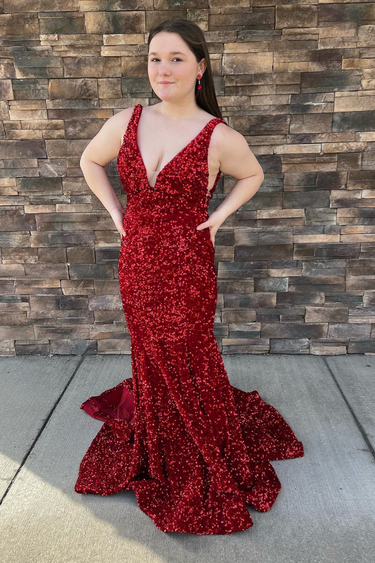 Red Mermaid V Neck Sequins Sleeveless Long Prom Dress
