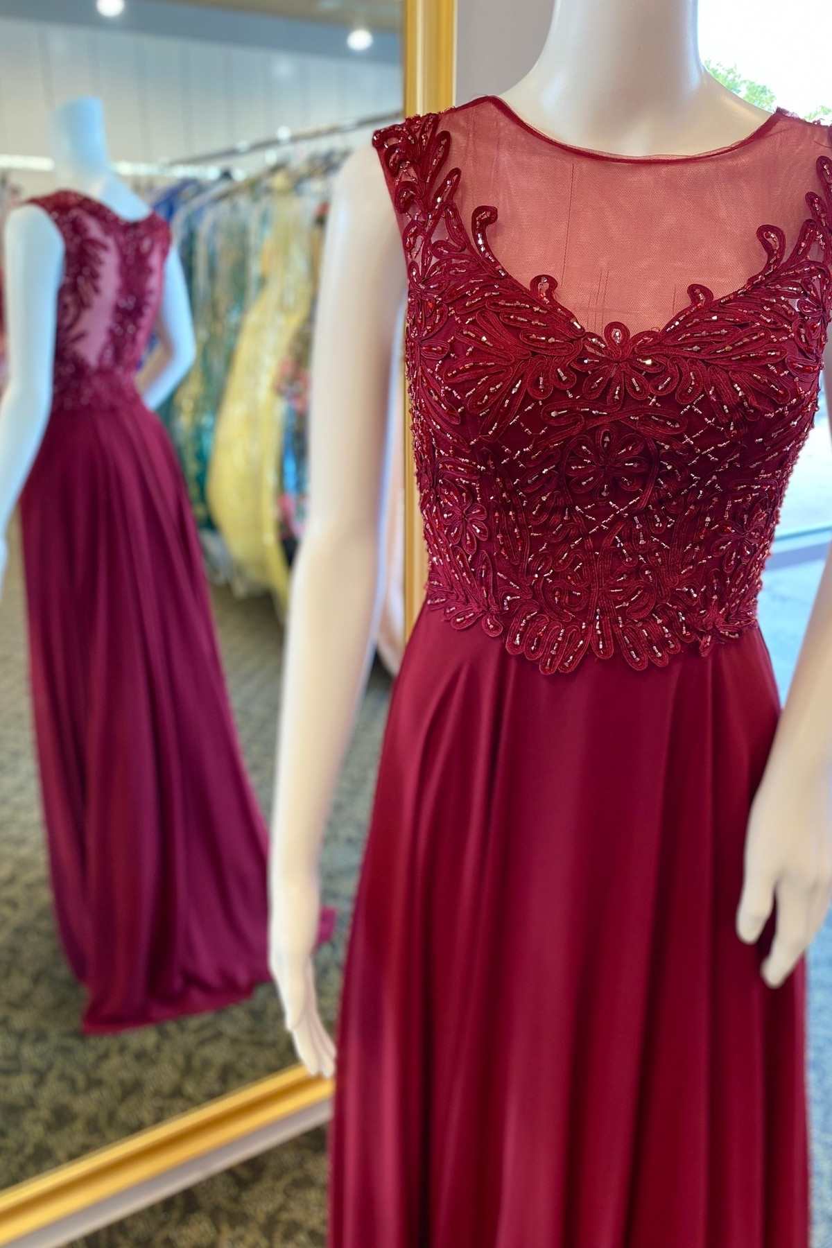 Wine Red Floral Lace Sleeveless A-Line Prom Dress